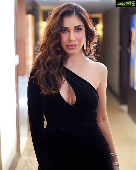 sophie choudry sexy|SOPHIE (@sophiechoudry) • Instagram photos and videos